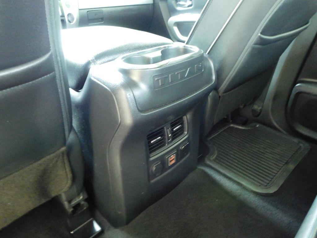 Nissan Titan PRO-4X Crew Cab 4WD 2019