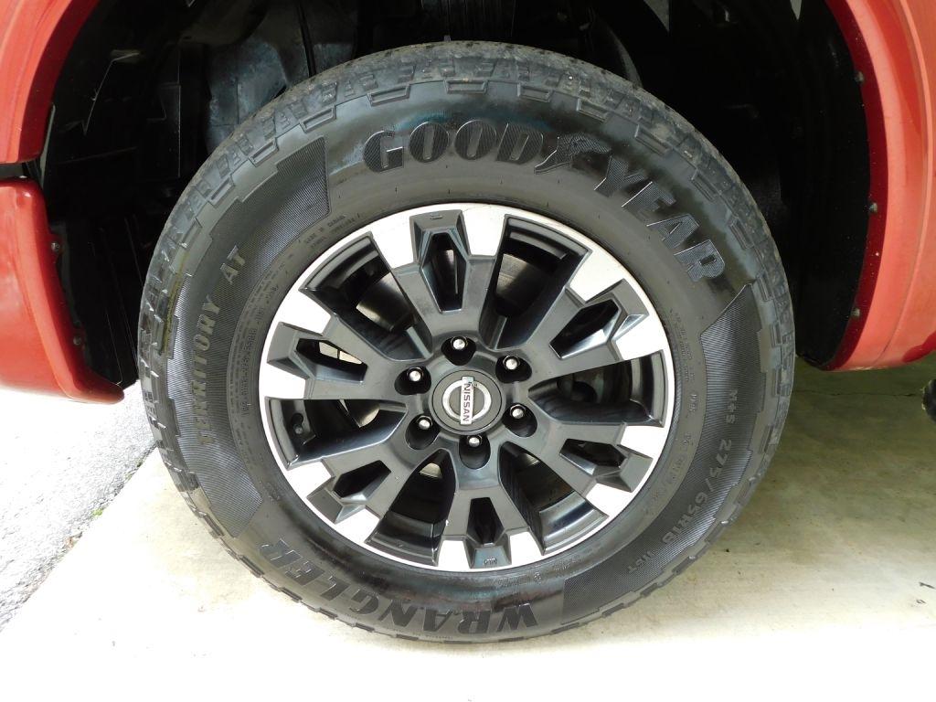 Nissan Titan PRO-4X Crew Cab 4WD 2019