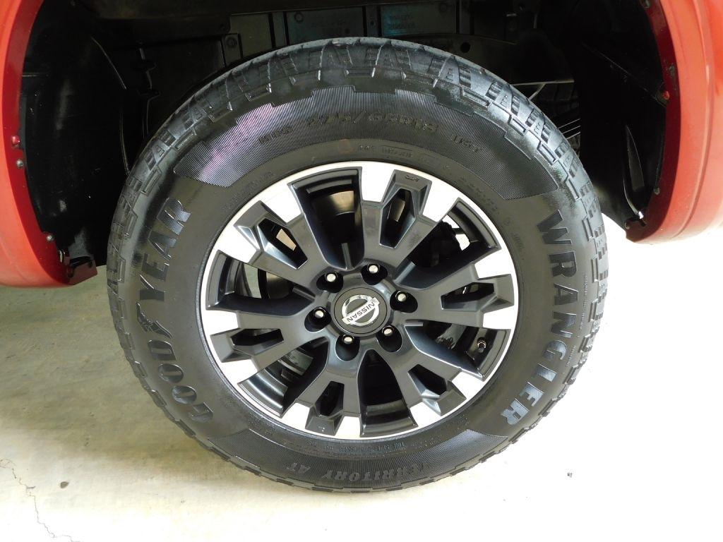 Nissan Titan PRO-4X Crew Cab 4WD 2019