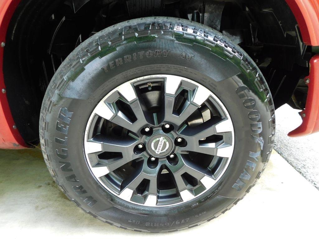 Nissan Titan PRO-4X Crew Cab 4WD 2019