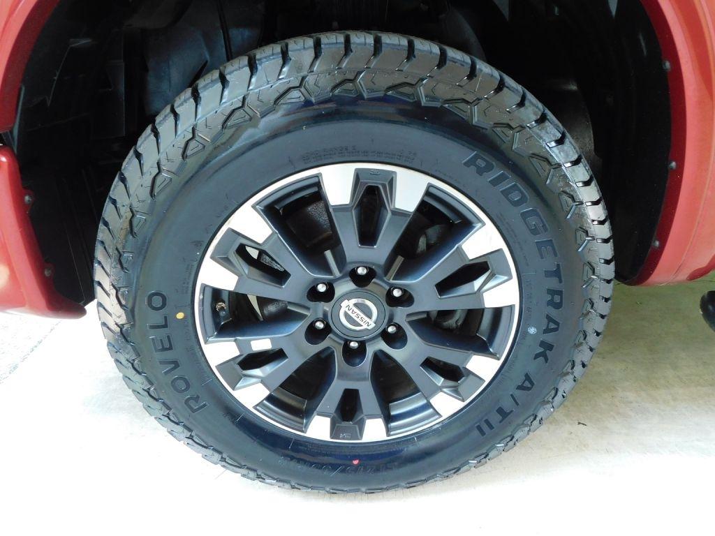 Nissan Titan PRO-4X Crew Cab 4WD 2019