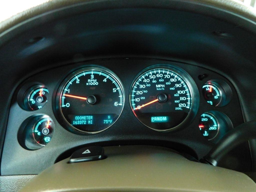 Chevrolet Tahoe LTZ 2WD 2013