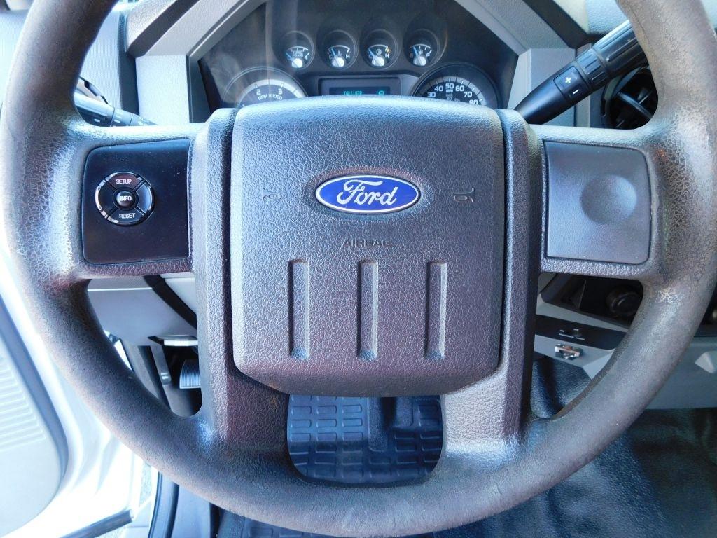 Ford F-450 SD SuperCab DRW 2WD 2012