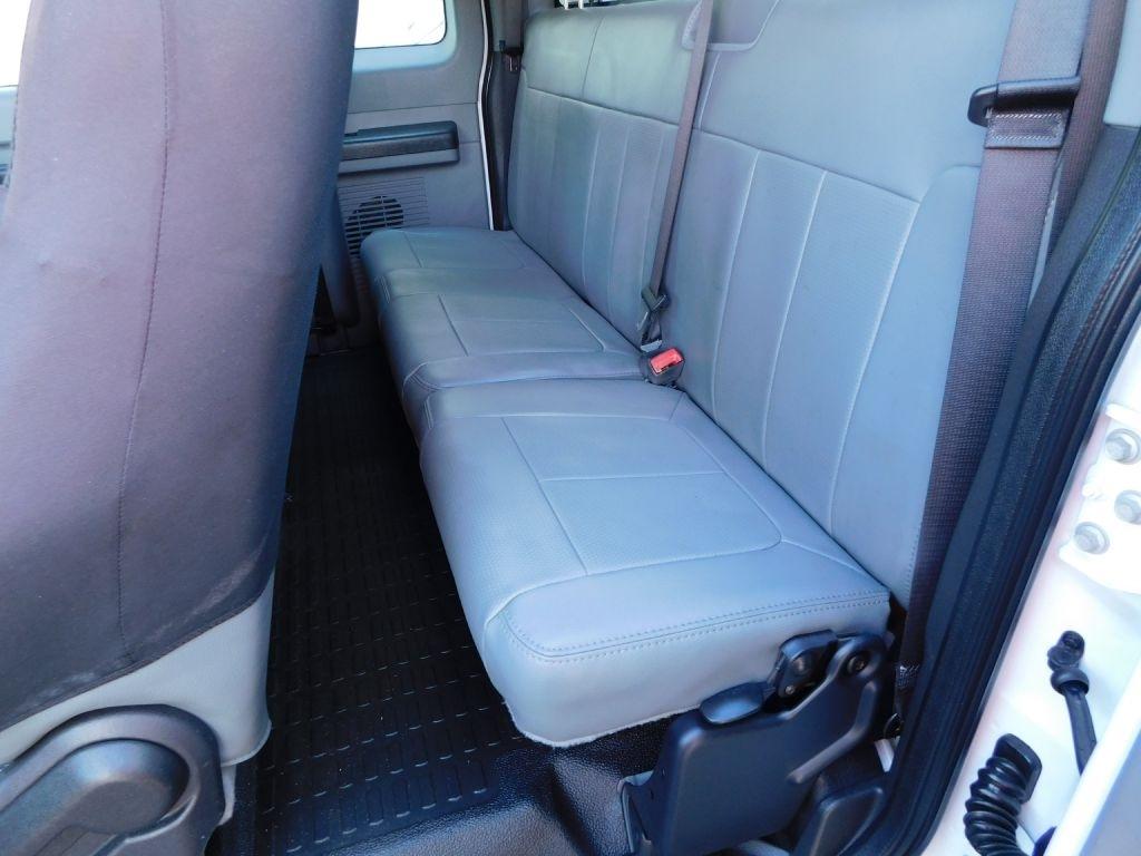 Ford F-450 SD SuperCab DRW 2WD 2012