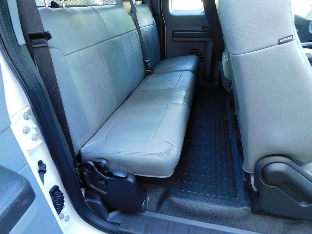 Ford F-450 SD SuperCab DRW 2WD 2012