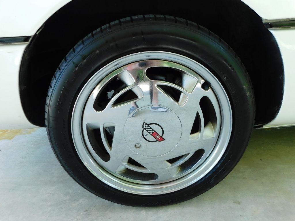 Chevrolet Corvette Convertible 1989