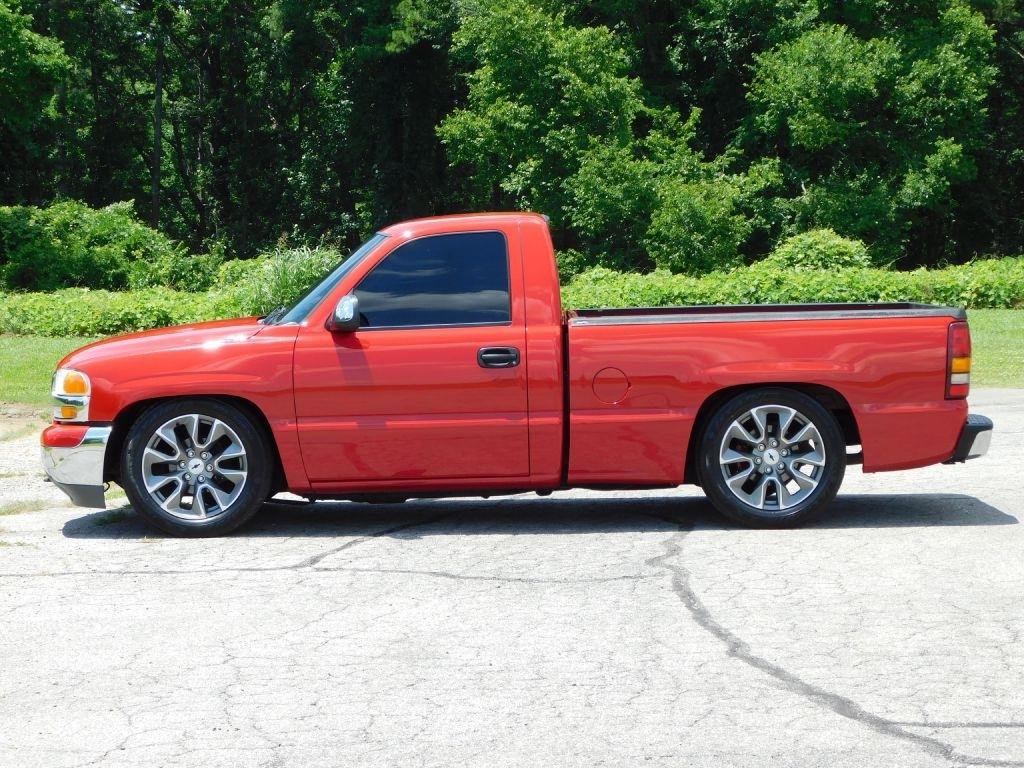 GMC Sierra 1500 SL Short Bed 2WD 2002