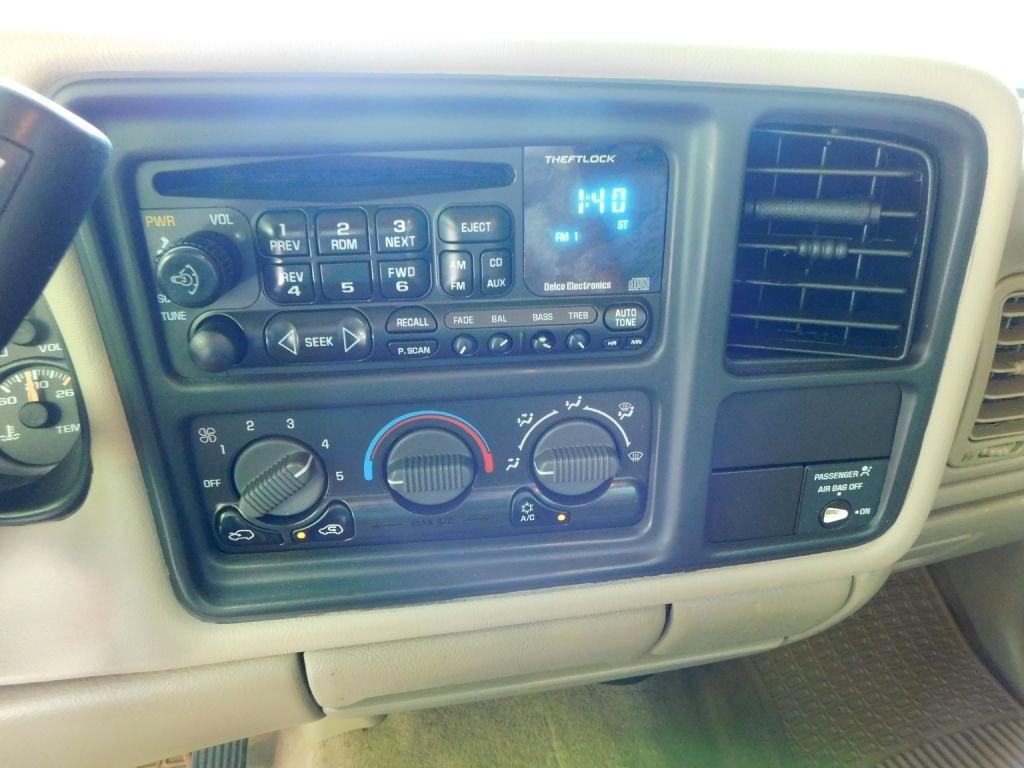 GMC Sierra 1500 SL Short Bed 2WD 2002