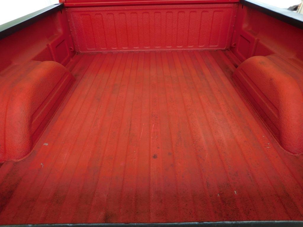 GMC Sierra 1500 SL Short Bed 2WD 2002