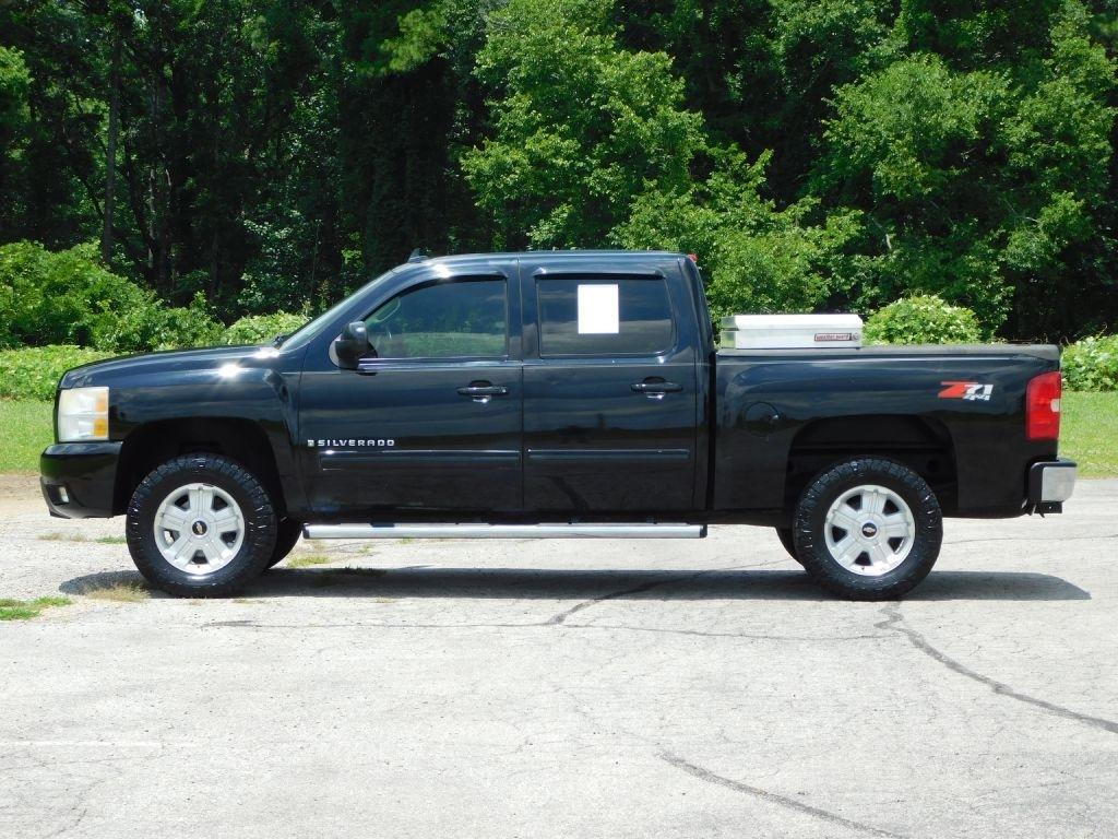 Chevrolet Silverado 1500 LTZ Crew Cab 4WD 2009