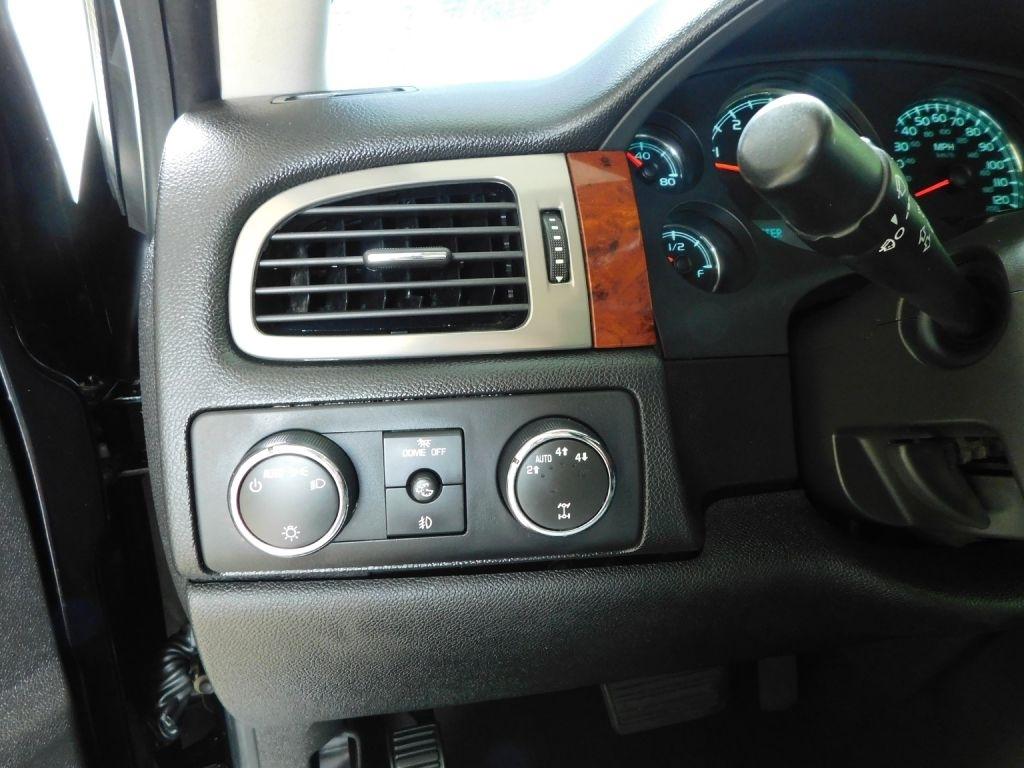 Chevrolet Silverado 1500 LTZ Crew Cab 4WD 2009