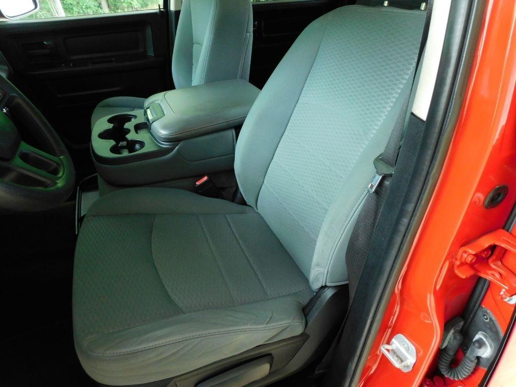RAM 1500 Tradesman Crew Cab SWB 2WD 2013