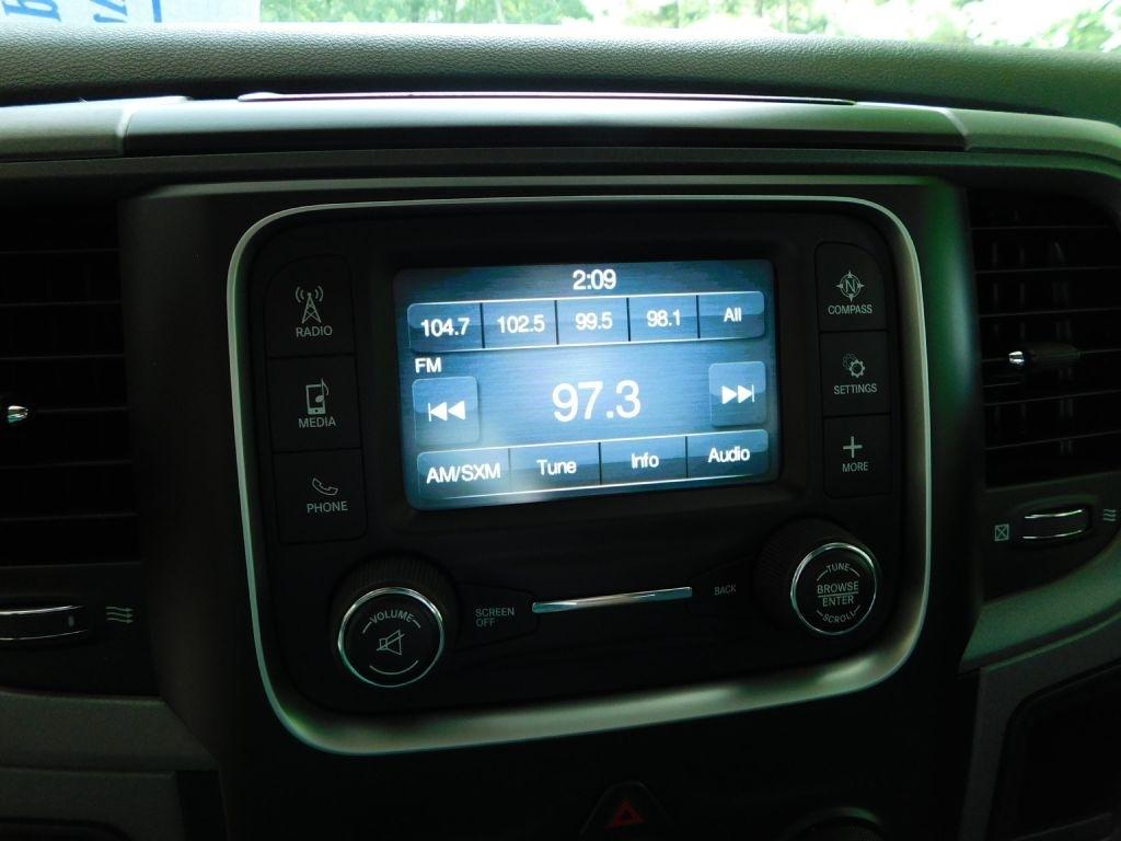 RAM 1500 Tradesman Crew Cab SWB 2WD 2013