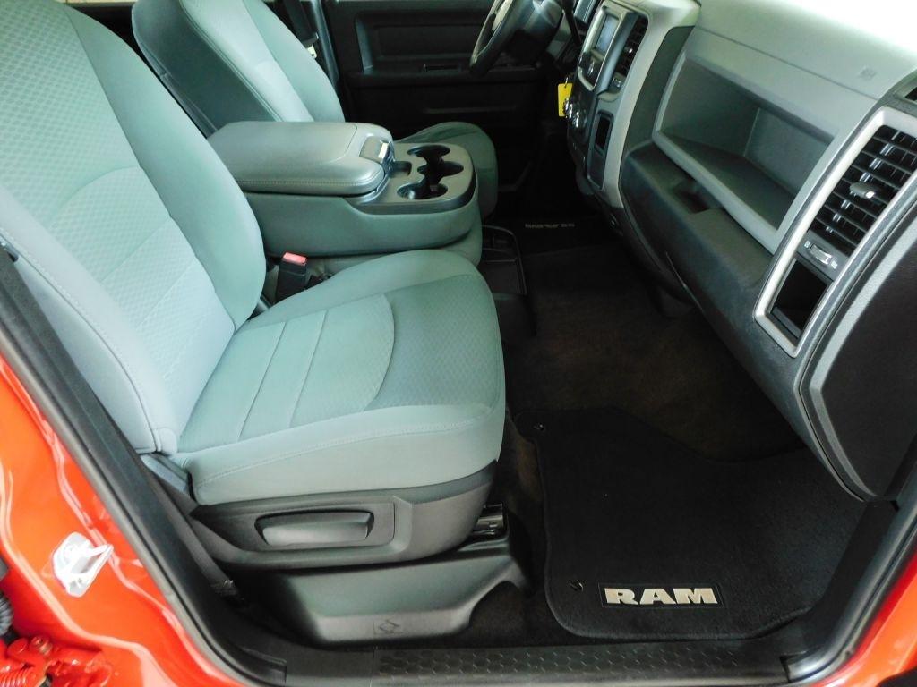 RAM 1500 Tradesman Crew Cab SWB 2WD 2013