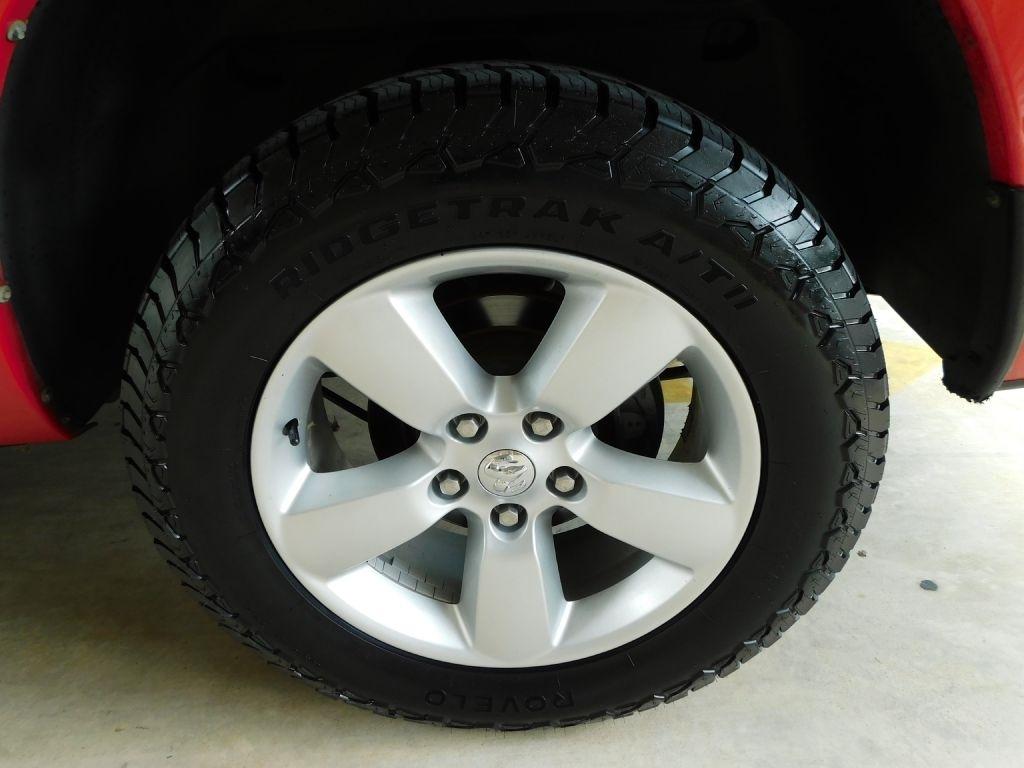 RAM 1500 Tradesman Crew Cab SWB 2WD 2013