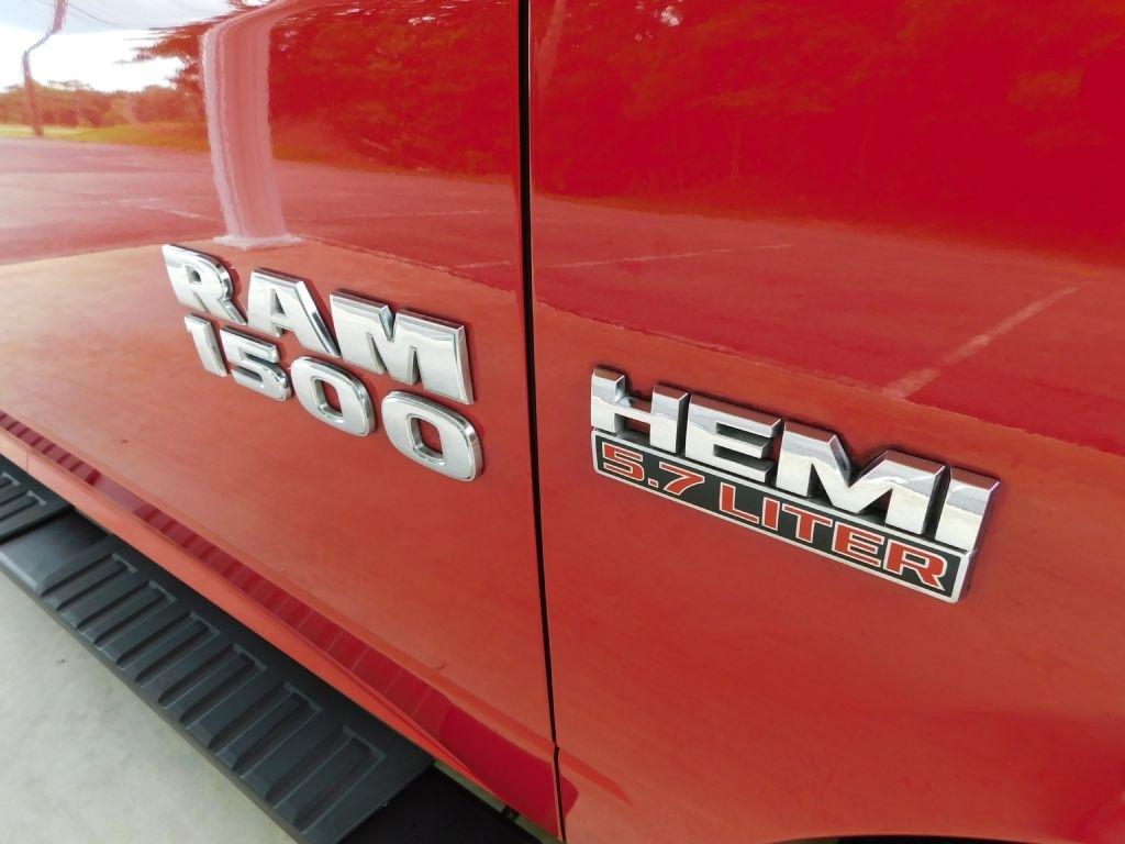 RAM 1500 Tradesman Crew Cab SWB 2WD 2013
