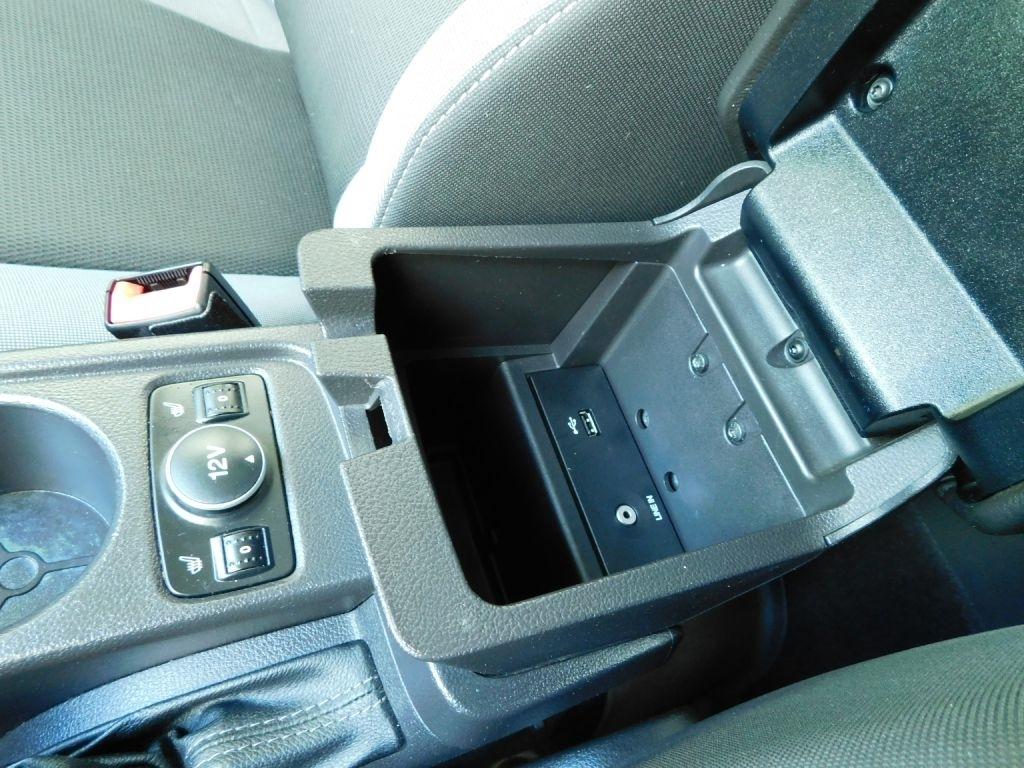 Ford Focus SE 2012