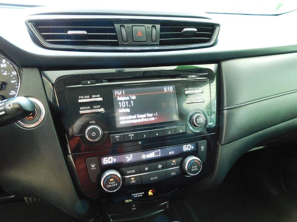 Nissan Rogue SV 2WD 2017