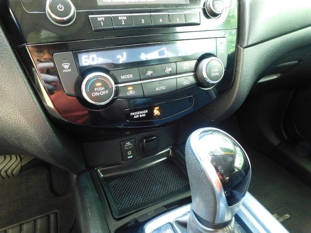 Nissan Rogue SV 2WD 2017
