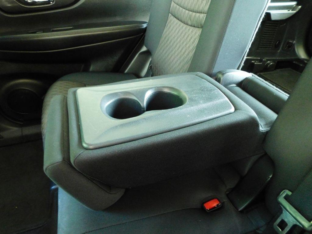 Nissan Rogue SV 2WD 2017