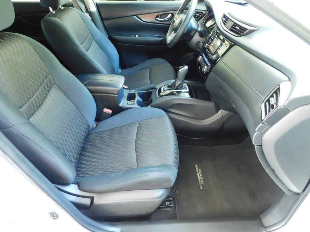 Nissan Rogue SV 2WD 2017