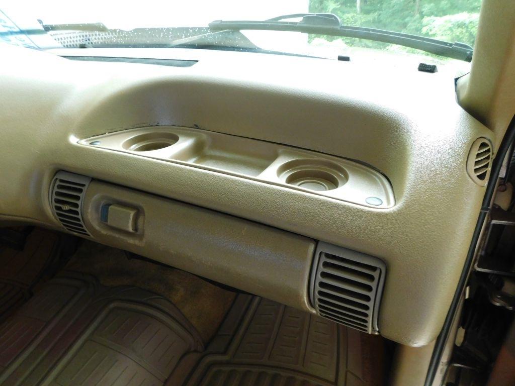 GMC Sierra C/K 1500 Reg. Cab 6.5-ft. Bed 2WD 1995