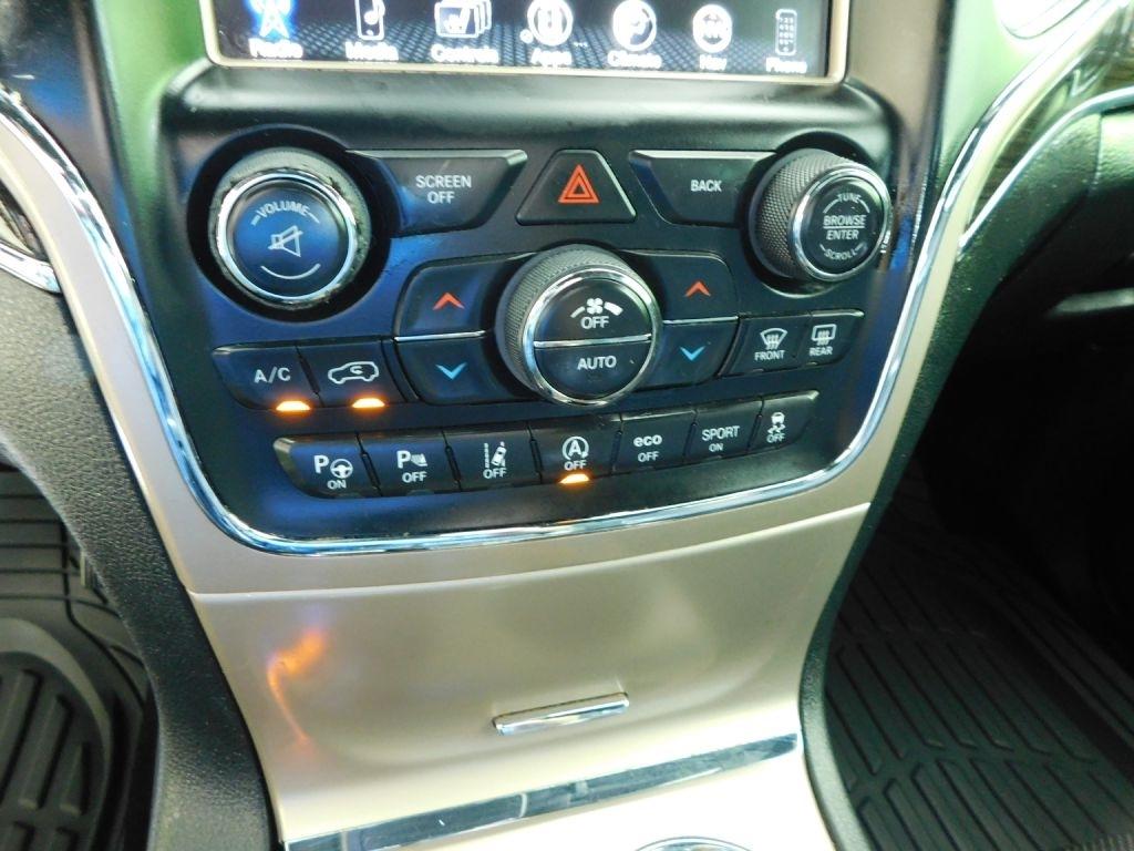 Jeep Grand Cherokee Overland 4WD 2017