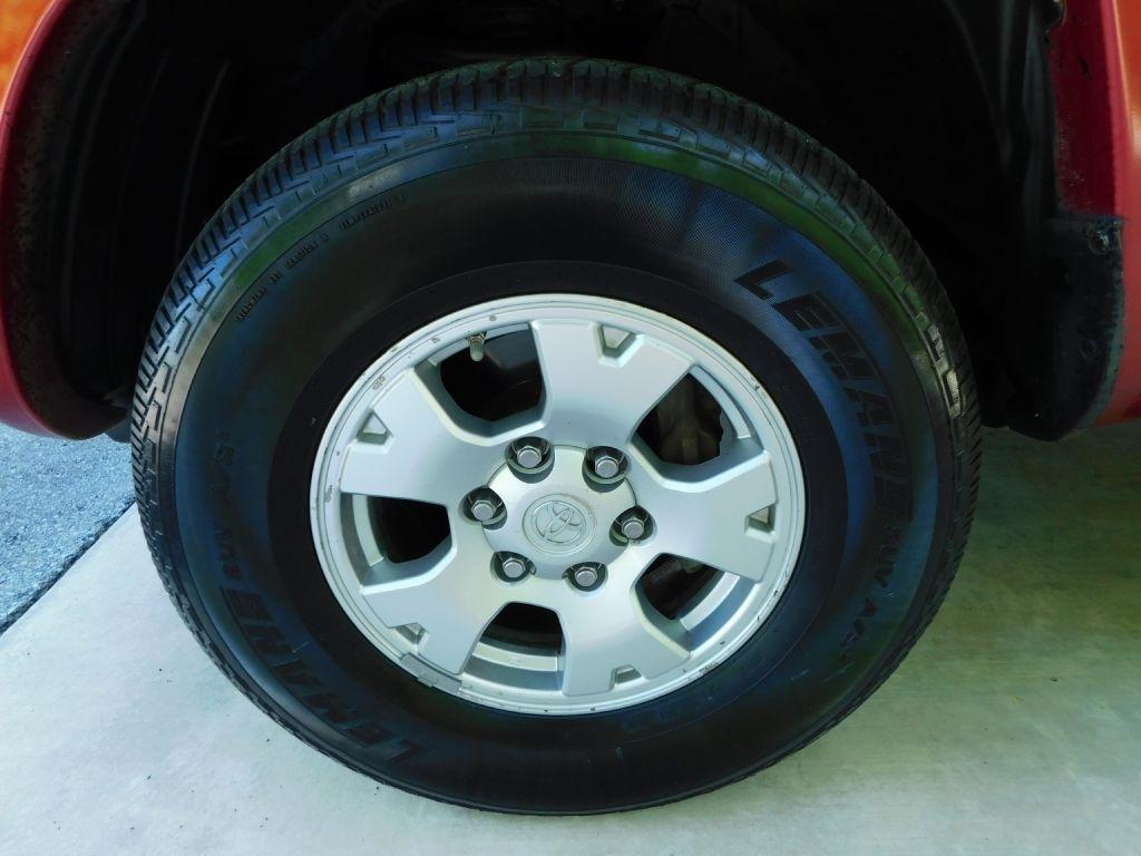 Toyota Tacoma PreRunner Double Cab V6 Auto 2WD 2007
