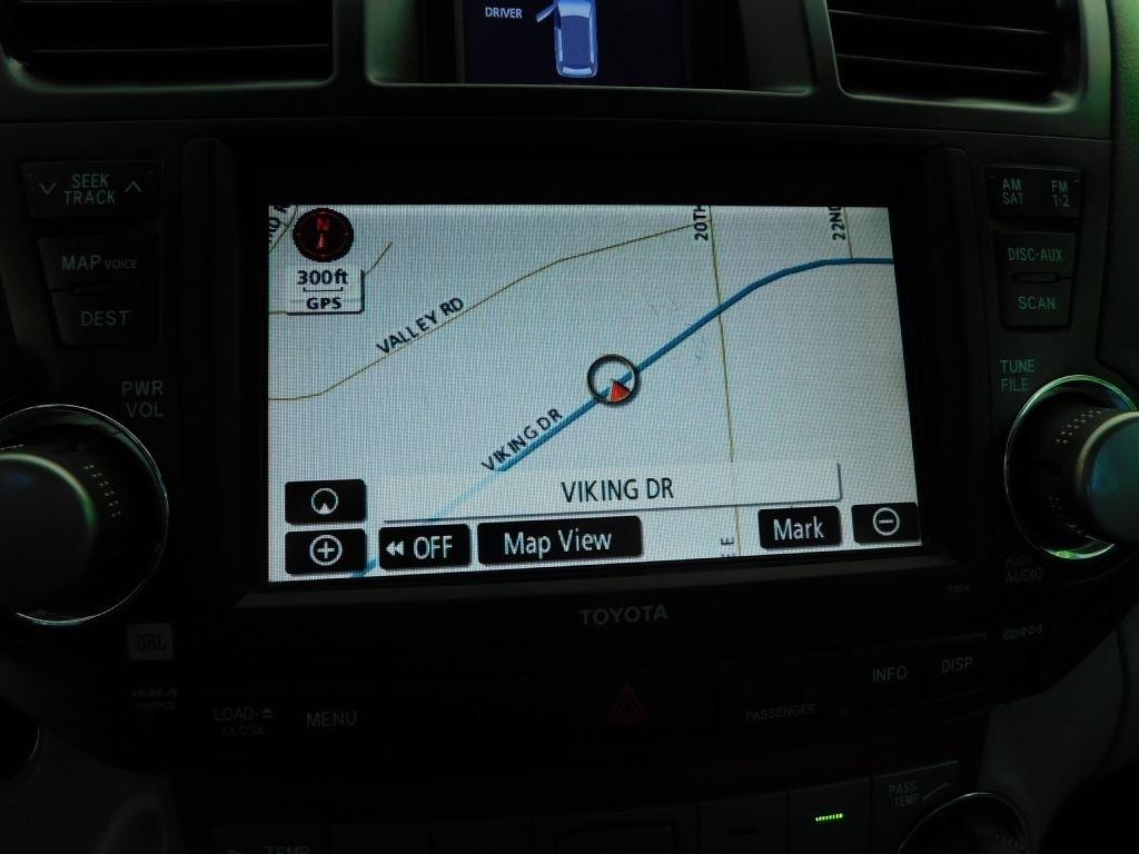 Toyota Highlander Limited 4WD 2010
