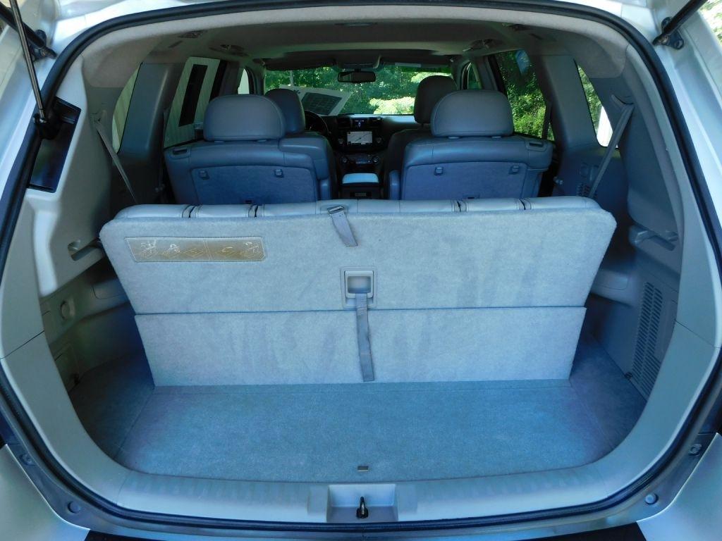 Toyota Highlander Limited 4WD 2010