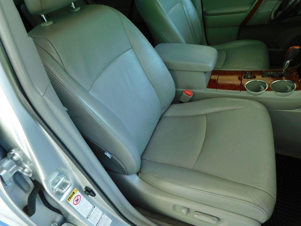 Toyota Highlander Limited 4WD 2010