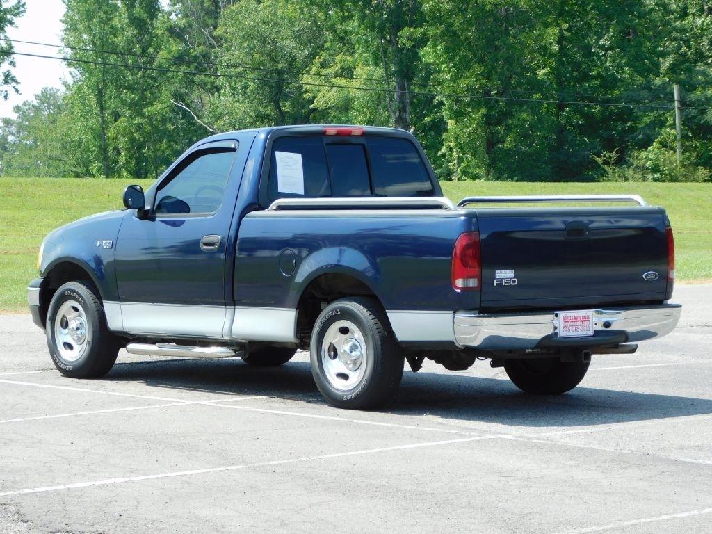 Ford F-150 XL Long Bed 2WD 2002