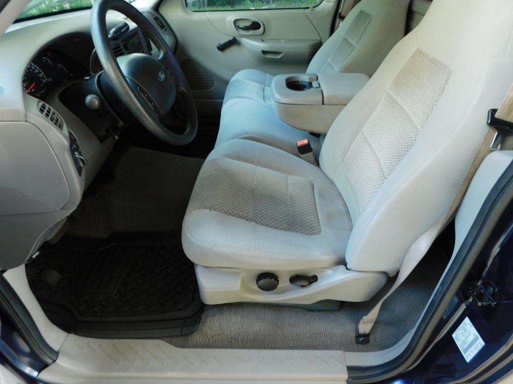 Ford F-150 XL Long Bed 2WD 2002