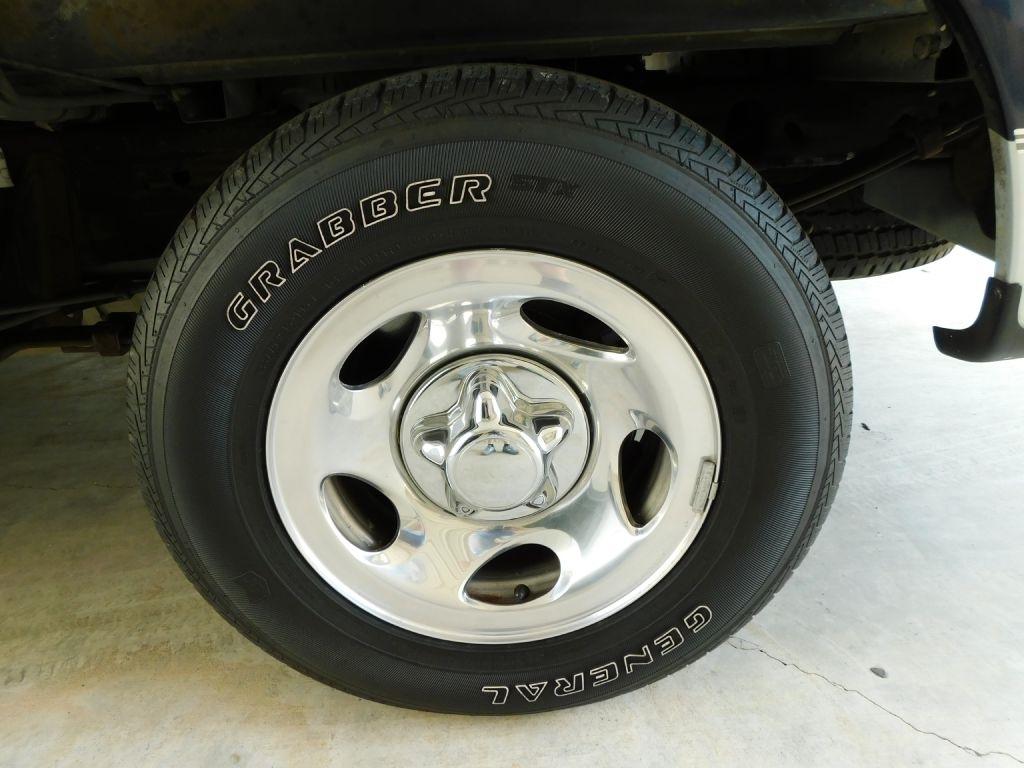 Ford F-150 XL Long Bed 2WD 2002