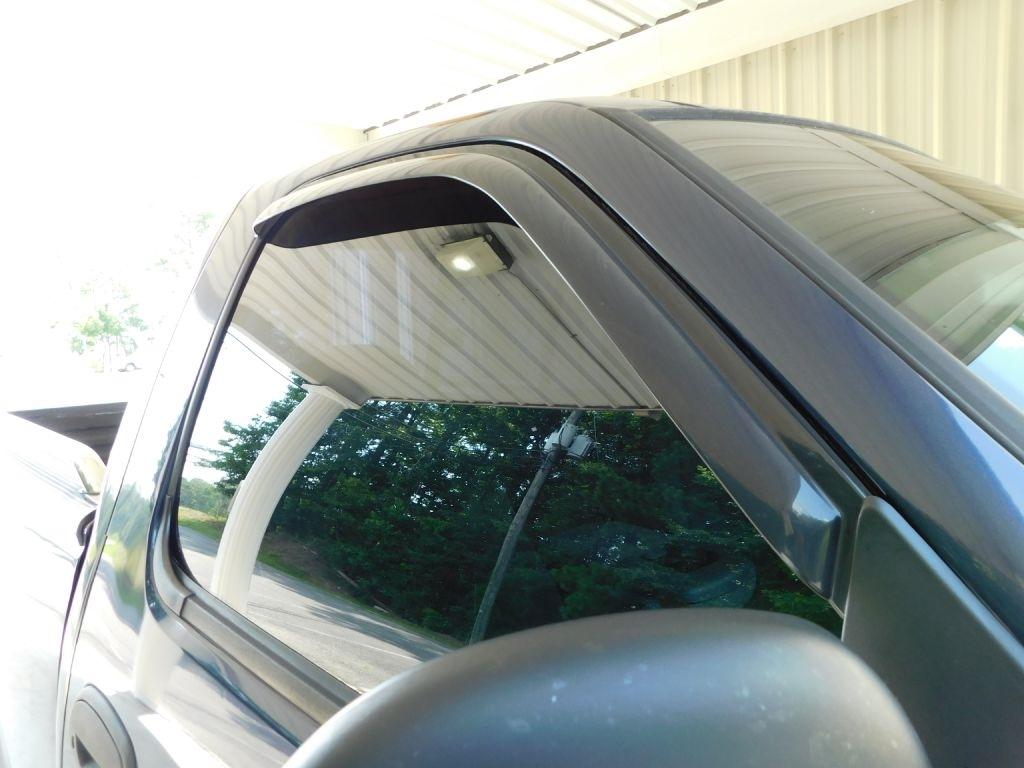 Ford F-150 XL Long Bed 2WD 2002