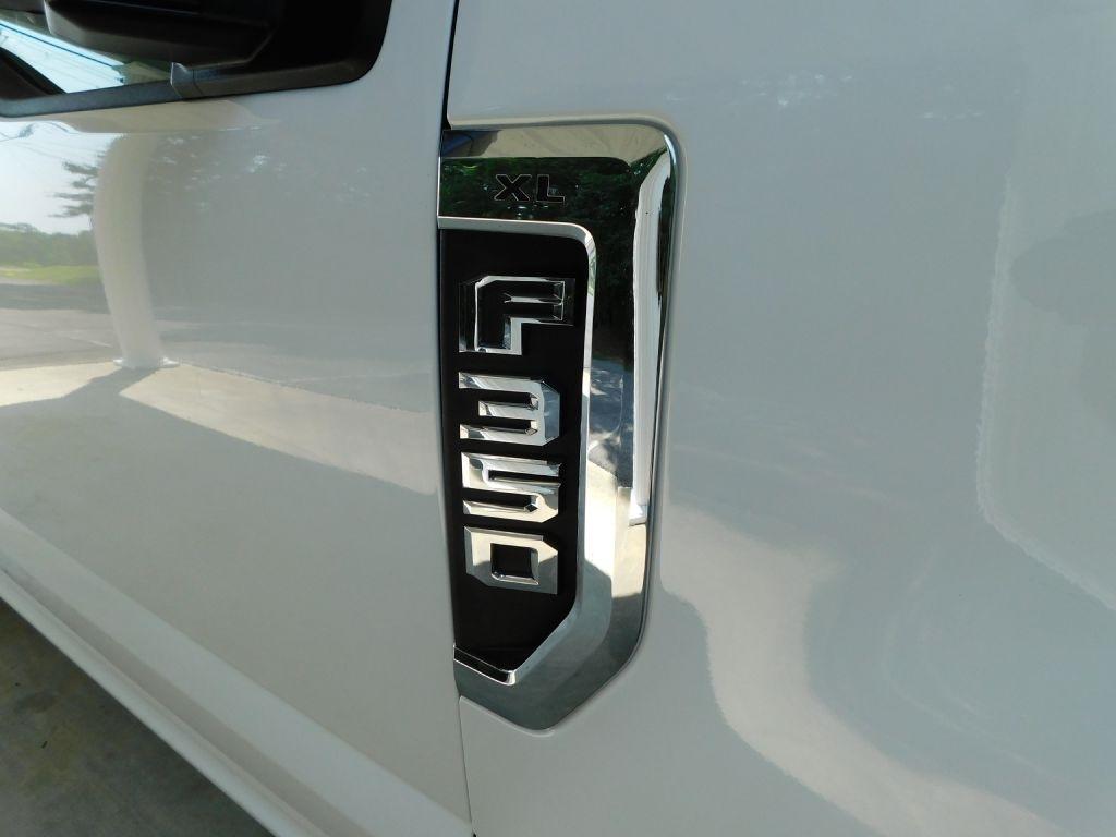 Ford F-350 SD XL SuperCab 4WD 2019