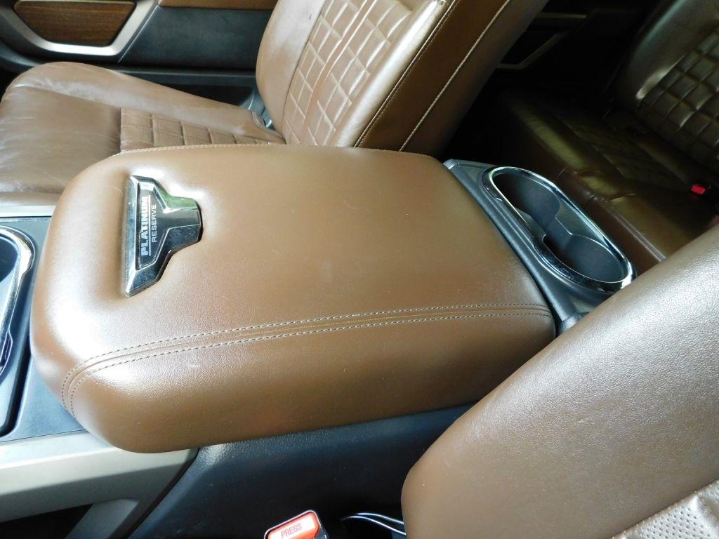 Nissan Titan Platinum Reserve Crew Cab 4WD 2021