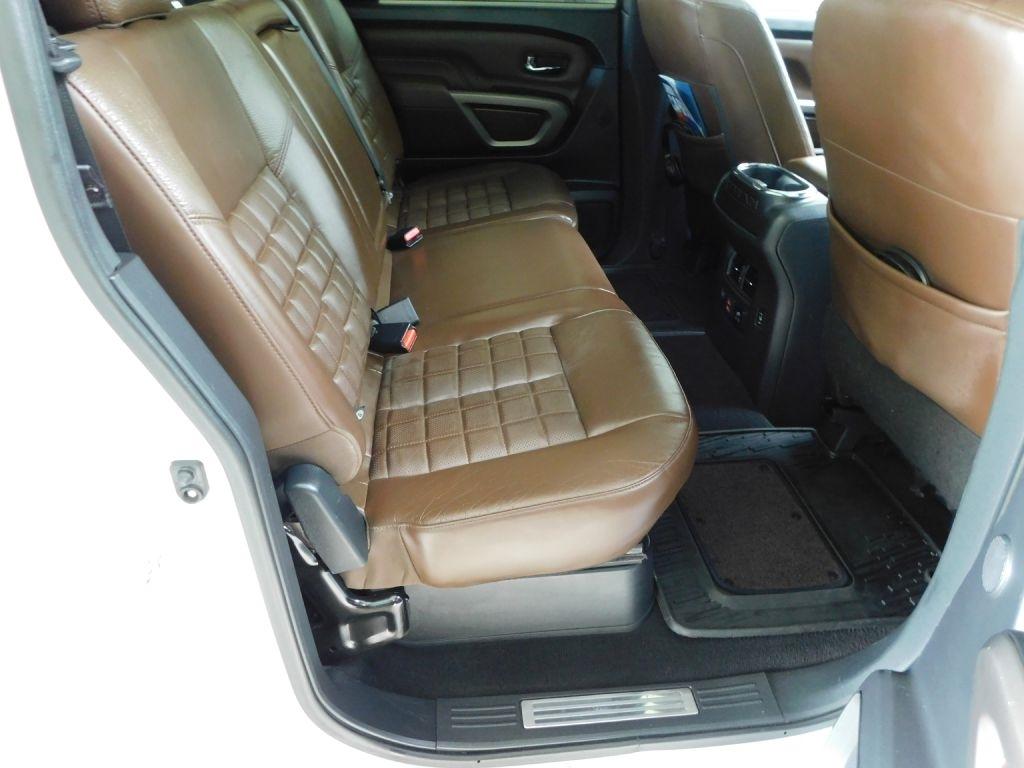 Nissan Titan Platinum Reserve Crew Cab 4WD 2021