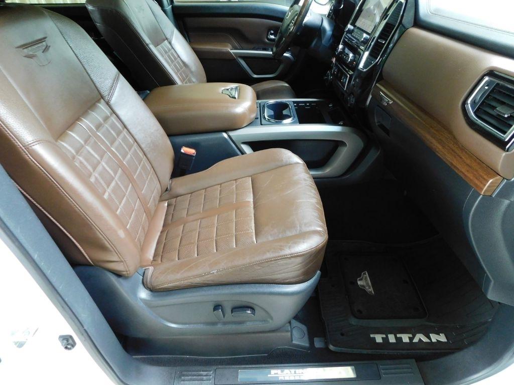 Nissan Titan Platinum Reserve Crew Cab 4WD 2021