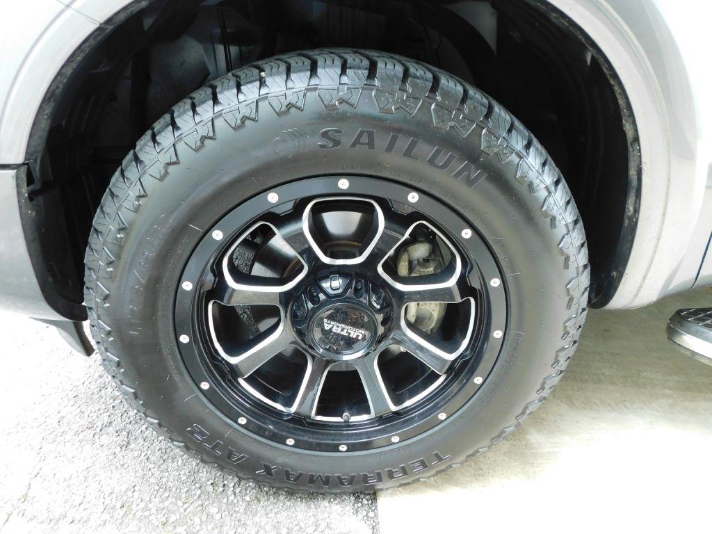 Nissan Titan Platinum Reserve Crew Cab 4WD 2021