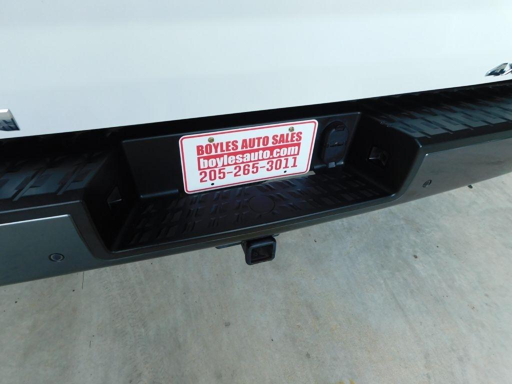 Nissan Titan Platinum Reserve Crew Cab 4WD 2021
