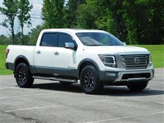 2021 Nissan Titan 