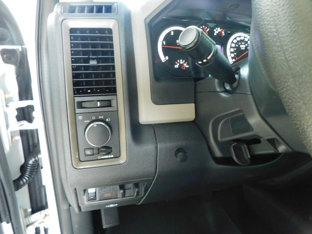 RAM 3500 ST Crew Cab LWB 4WD DRW 2012