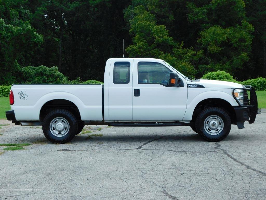 Ford F-250 SD XL SuperCab 4WD 2016
