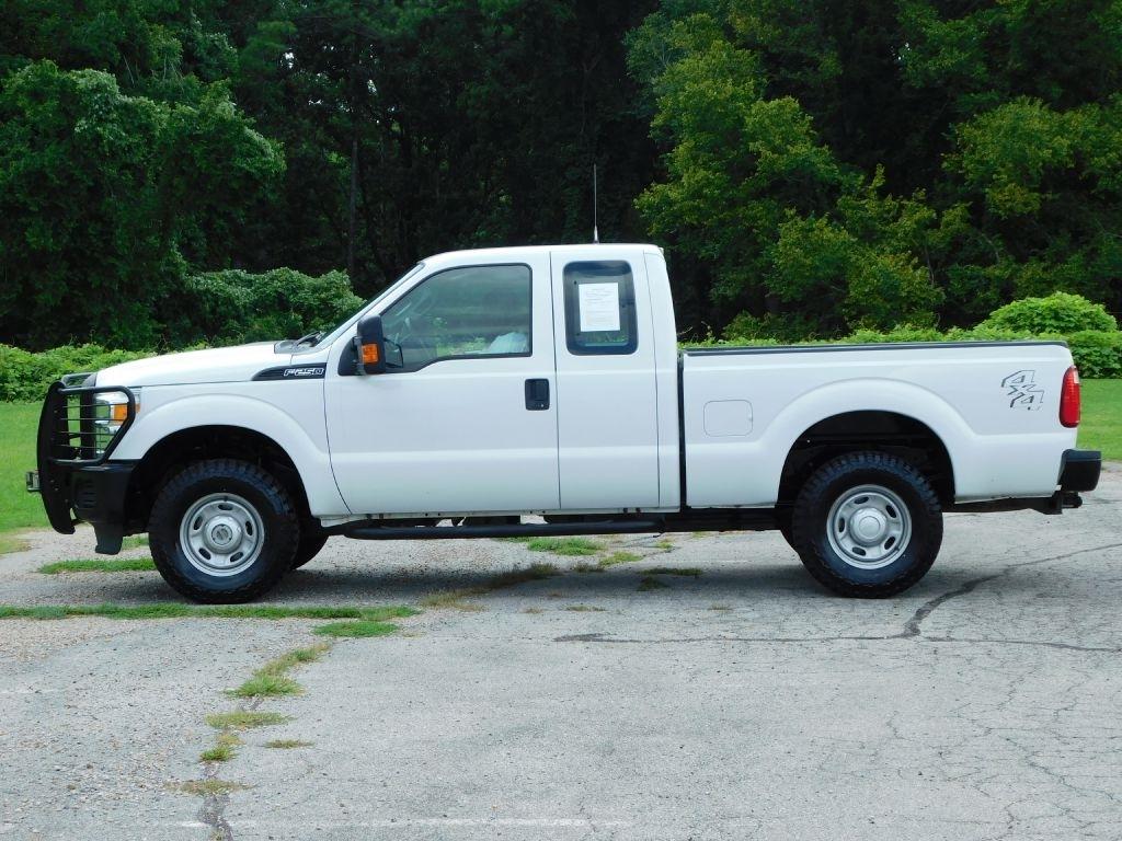 Ford F-250 SD XL SuperCab 4WD 2016