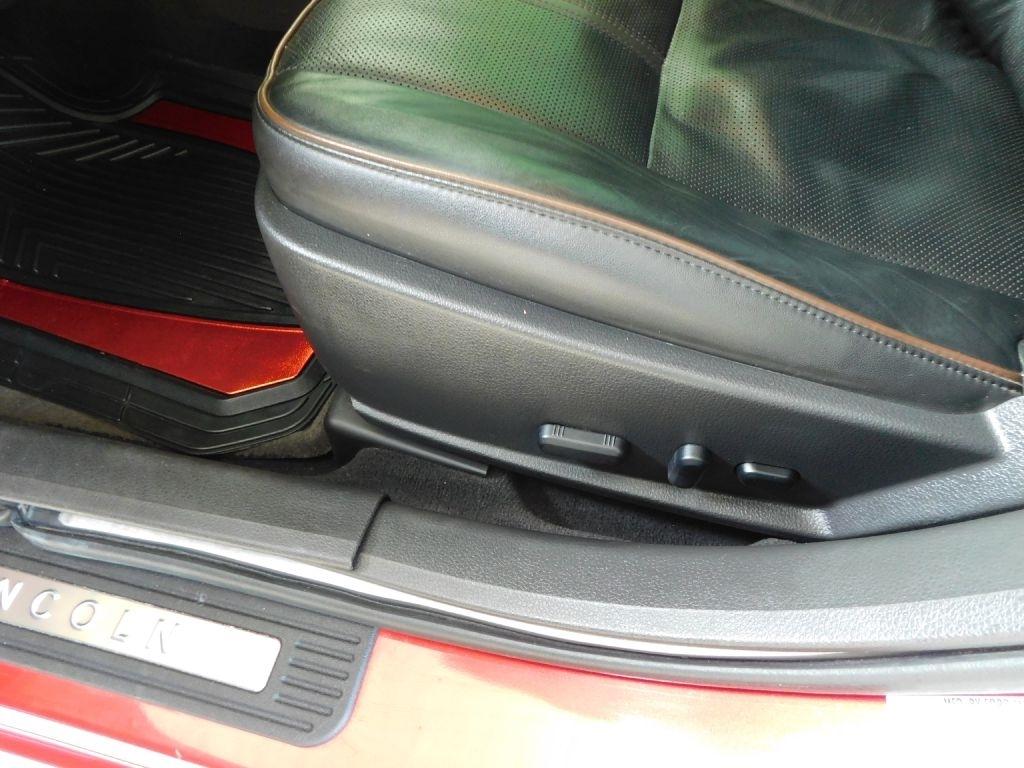 Lincoln MKZ FWD 2011