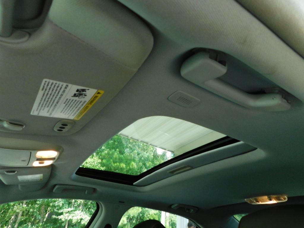 Lincoln MKZ FWD 2011