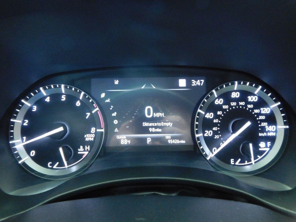 Toyota Highlander XLE FWD V6 2021