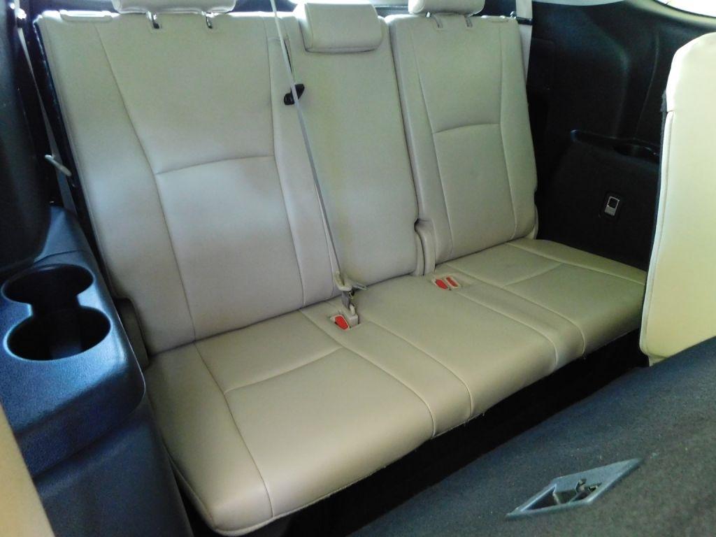 Toyota Highlander XLE FWD V6 2021
