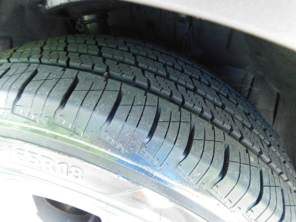 Toyota Highlander XLE FWD V6 2021